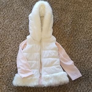 3T CUTE white puffy vest and pink long sleeve tee